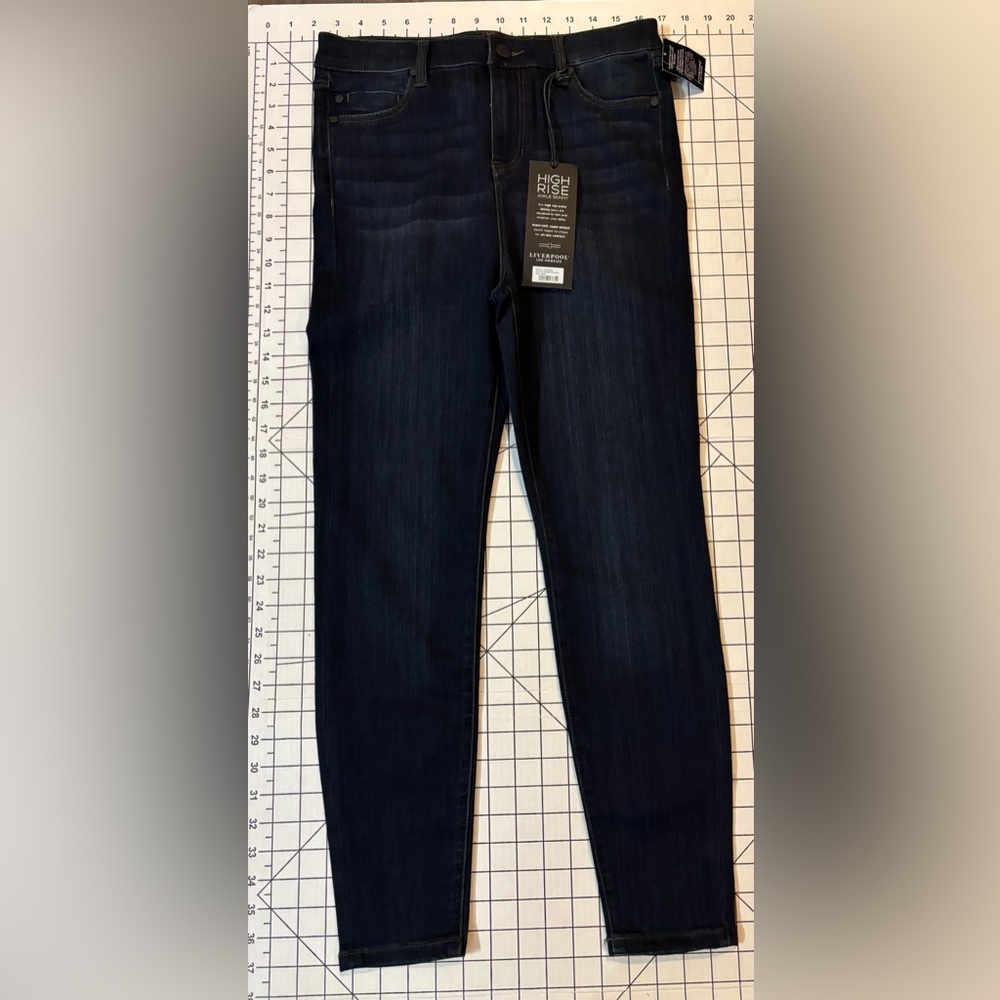 NWT Liverpool Women’s Size 6/28 Petite Dunmore Dark High-Rise Ankle Skinny Jeans
